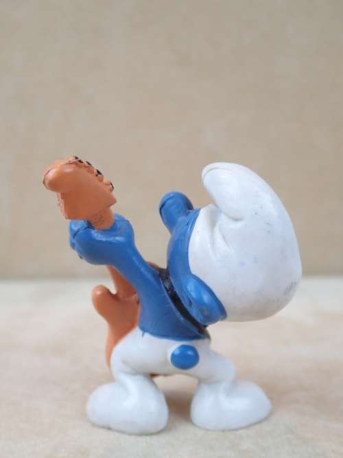 20023 Rock `n Roll Smurf, vintage Smurfs figure. Shipping will only be charged once!