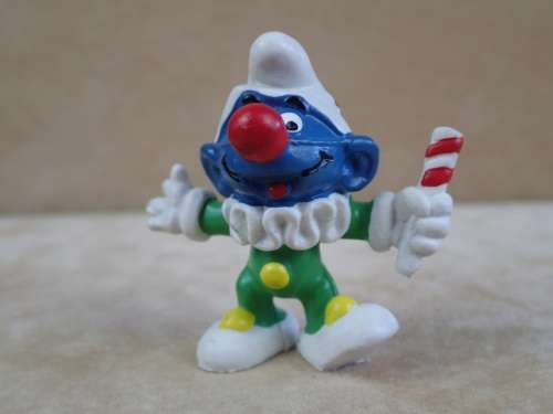 20090 Jester Smurf, vintage Smurfs figure. Shipping will only be charged once!