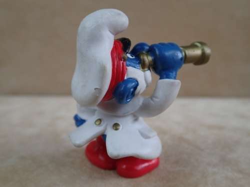 20141 Captain Smurf, vintage Smurfs figure. Shipping will only be charged once!