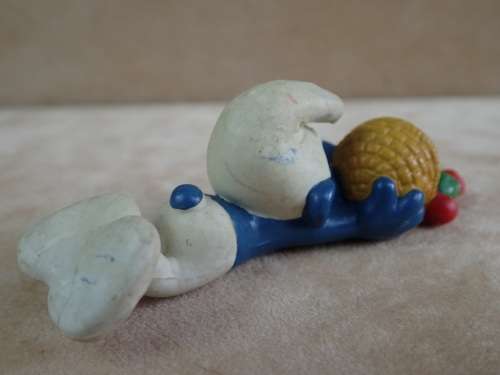 20161 Clumsy Smurf, vintage Smurfs figure. Shipping will only be charged once!