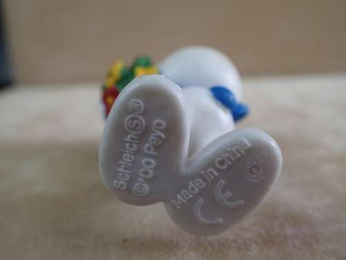20469 Bouquet Smurf, vintage Smurfs figure. Shipping will only be charged once!