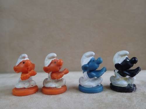 Lot miniature Smurf, vintage Smurfs figure. Shipping will only be charged once!