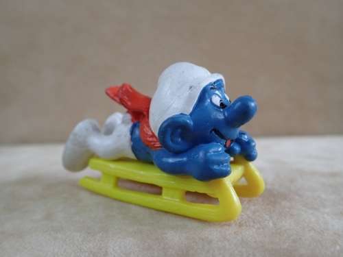 40201 Sled Smurf, vintage Super Smurfs figure. Shipping will only be charged once!