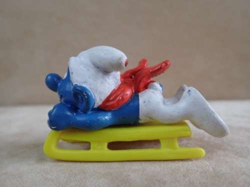 40201 Sled Smurf, vintage Super Smurfs figure. Shipping will only be charged once!