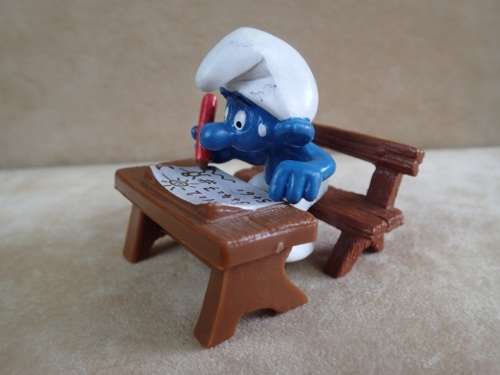 40220 School Desk Smurf, vintage Super Smurfs figure. Shipping will only be charged once!
