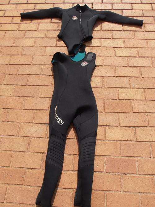 SA DIVERS two-piece neoprene wetsuit, size M, WENDYHOUSE-MANIA!