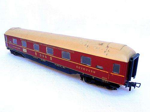 Fleischmann passenger coach, DSG sleeping coach, HO scale