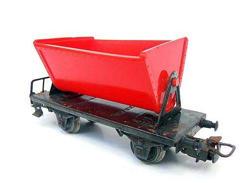 Marklin dump wagon, HO scale