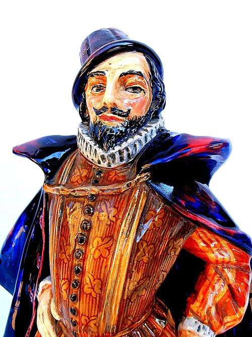 SIR WALTER RALEIGH, ROYAL DOULTON FIGURE,  HN1751. FREE SHIPPING!