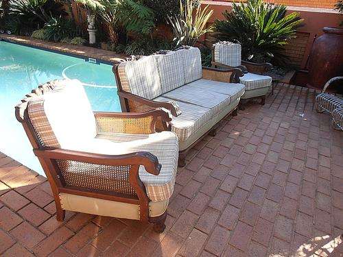 Vintage/antique lounge suite, COLLECTION ONLY by latest Saturday 4th July 12 am