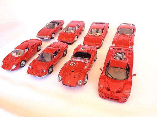 Collection: 8 Ferrari models scale 1:18, 5 x BBurago, outstanding condition