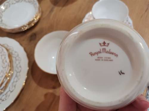 21 Piece Royal Malvern, Simpson Potters LT Vintage Bone ChinaT easet