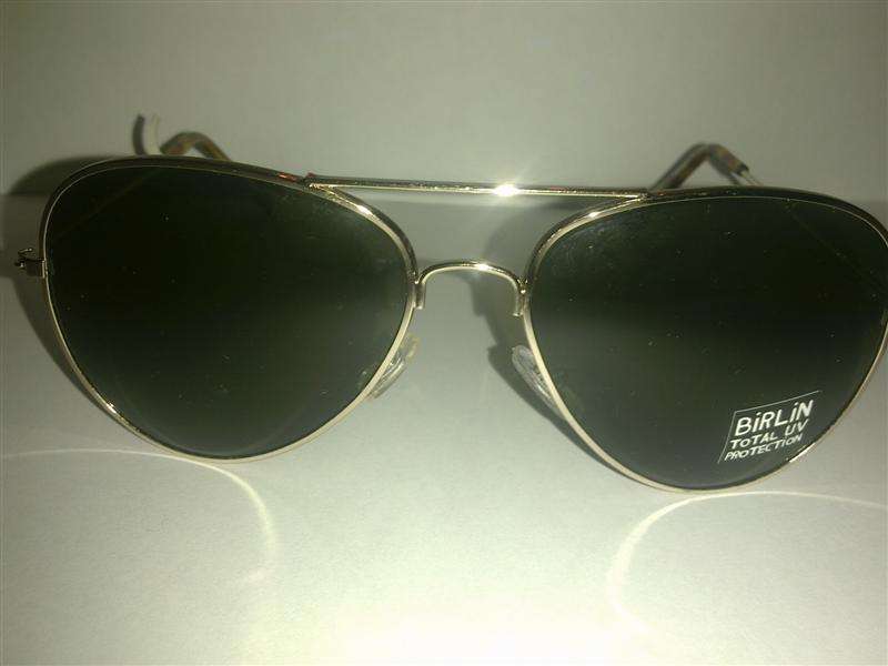 MENS BIRLIN (By Truworths Man) Aviator Sunglasses LATE ENTRY!!