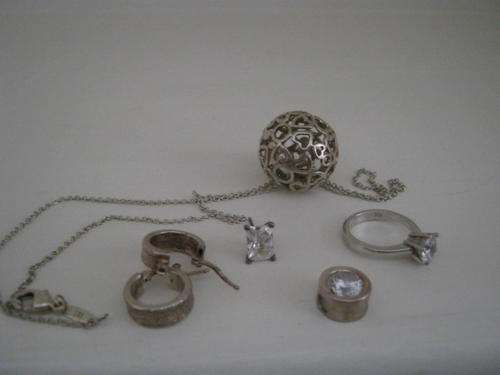 Job lot of silver jewellery 7 pieces