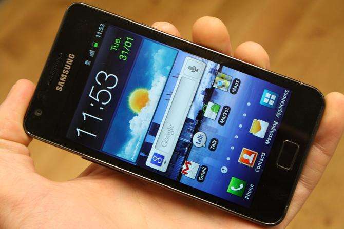 Samsung Galaxy S2 With Accessories