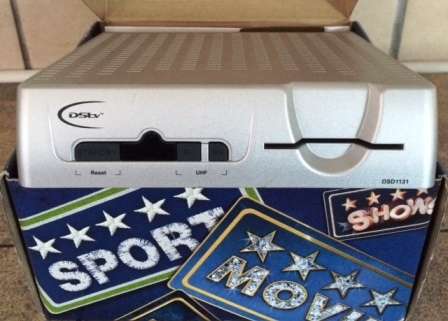 Dstv Model DSD1131 Decoder with Remote and Power Charger Adapter