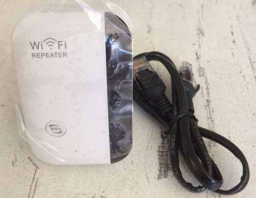 Wireless N WiFi Repeater With Lan Port Connection Like new Condition Open Box