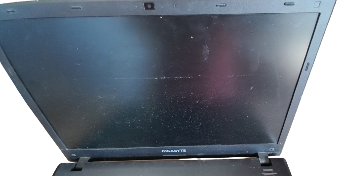 Gigabyte Laptop Model Q2552 Core i3 4500U processor