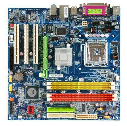Gigabyte GA-VM800PMC Motherboard Bundle Including Pentium 4 processor and Ram