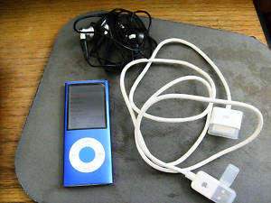 Apple iPod nano purple (8 GB) MP3 Player