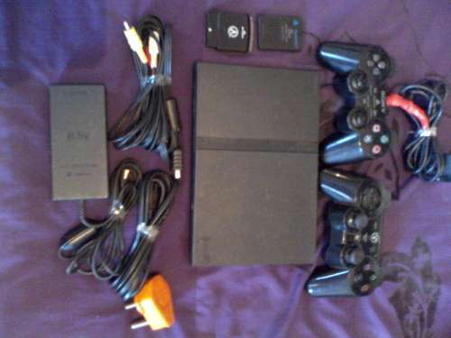 SONY PLAYSTATION 2 AND 11 GAMES