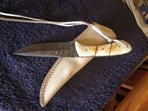 Hand Made Damascus Steel Knife