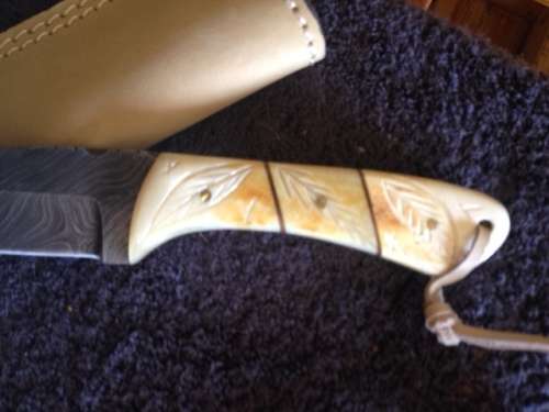 Hand Made Damascus Steel Knife