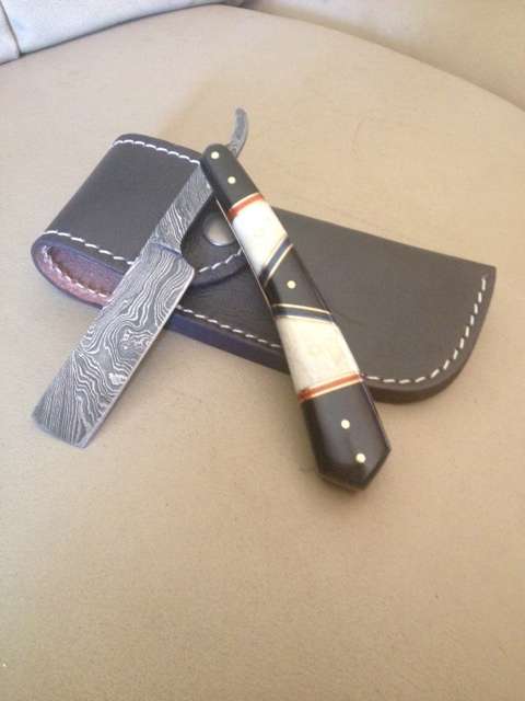 Hand Made Damascus Steel Razor-LAST TO BE AUCTIONED !!!