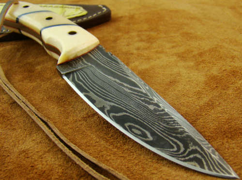 Hand Made Damascus Steel Knife