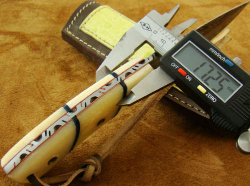 Hand Made Damascus Steel Knife
