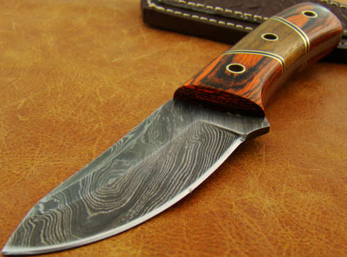 Hand Made Damascus Steel Skinning Knife