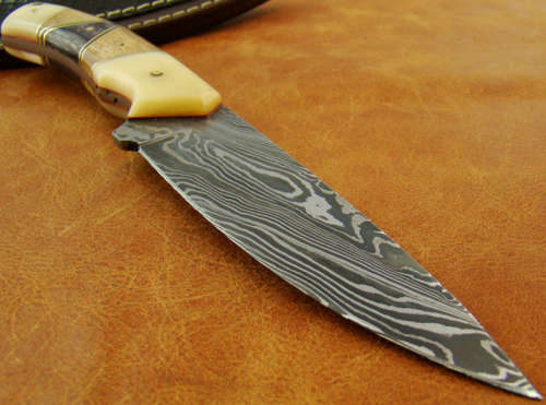 Hand Made Damascus Steel Knife