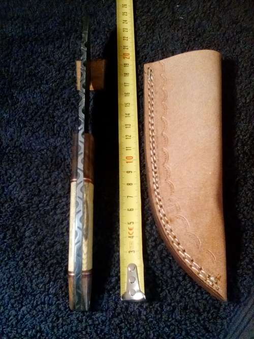 Hand Made Damascus Steel Knife