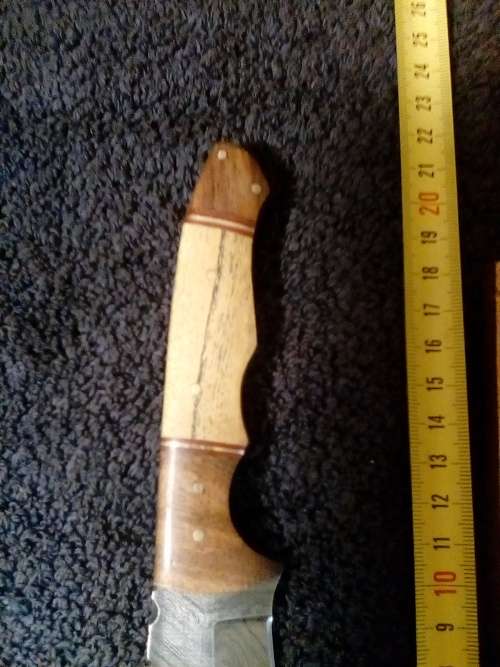 Hand Made Damascus Steel Knife