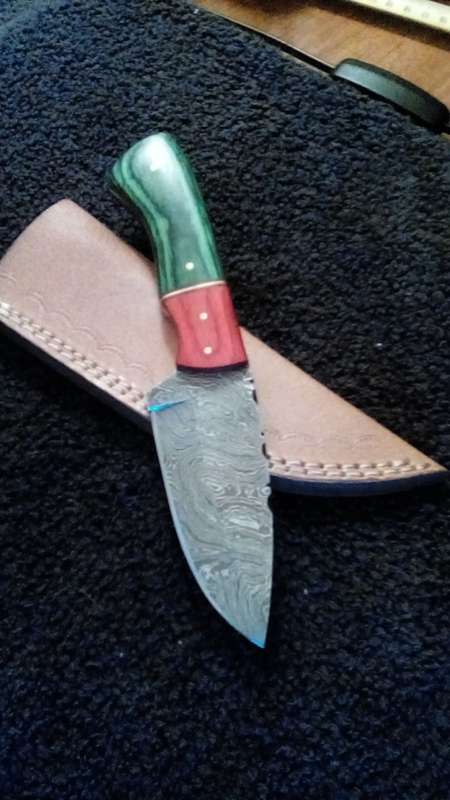 Hand Made Damascus Steel Knife