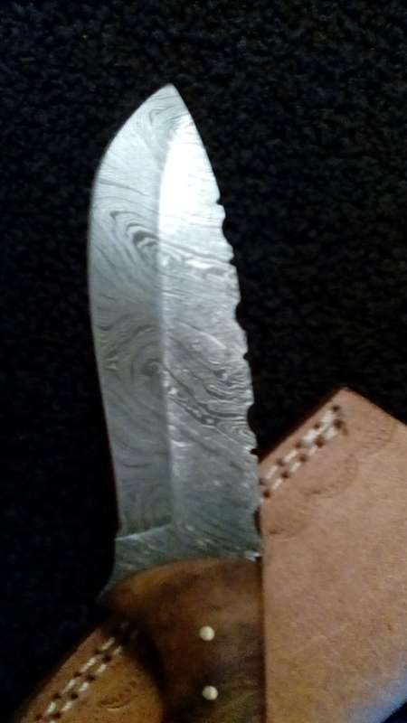 Hand Made Damascus Steel Hunting Knife