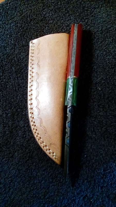 Hand Made Damascus Steel Knife