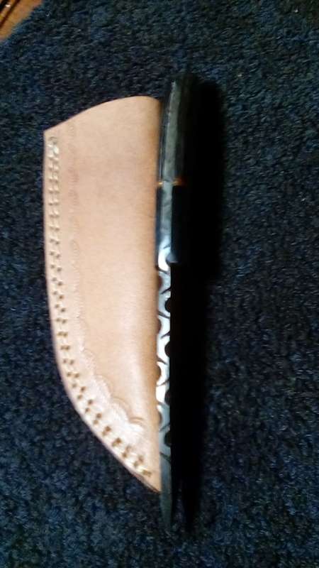 Hand Made Damascus Steel Hunting Knife