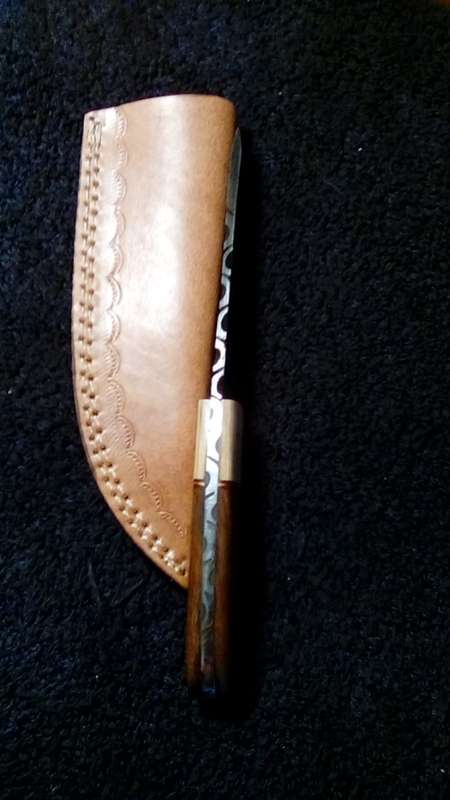 Hand Made Damascus Steel Hunting Knife