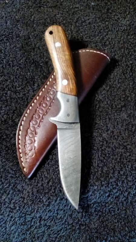 HAND MADE DAMASCUS STEEL KNIFE