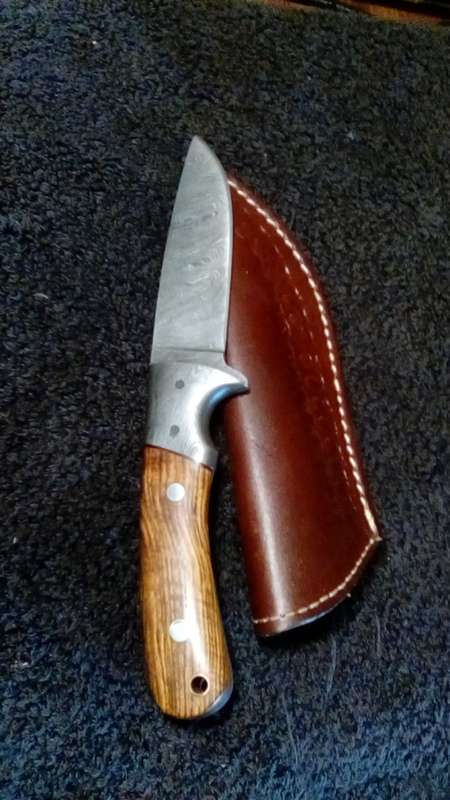 HAND MADE DAMASCUS STEEL KNIFE