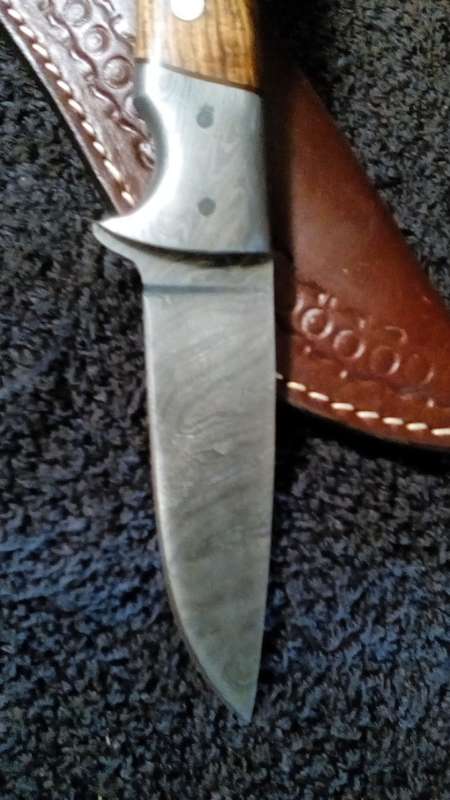 HAND MADE DAMASCUS STEEL KNIFE