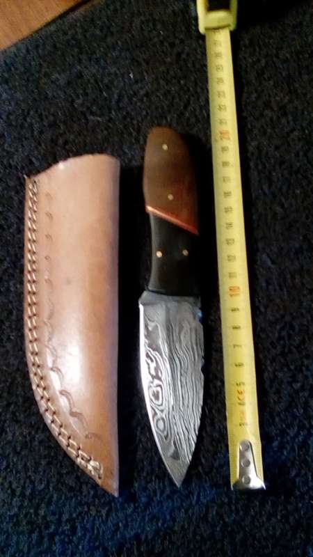 Hand Made Damascus Steel Knife