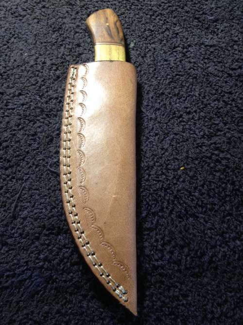 Hand Made Damascus Steel Knife
