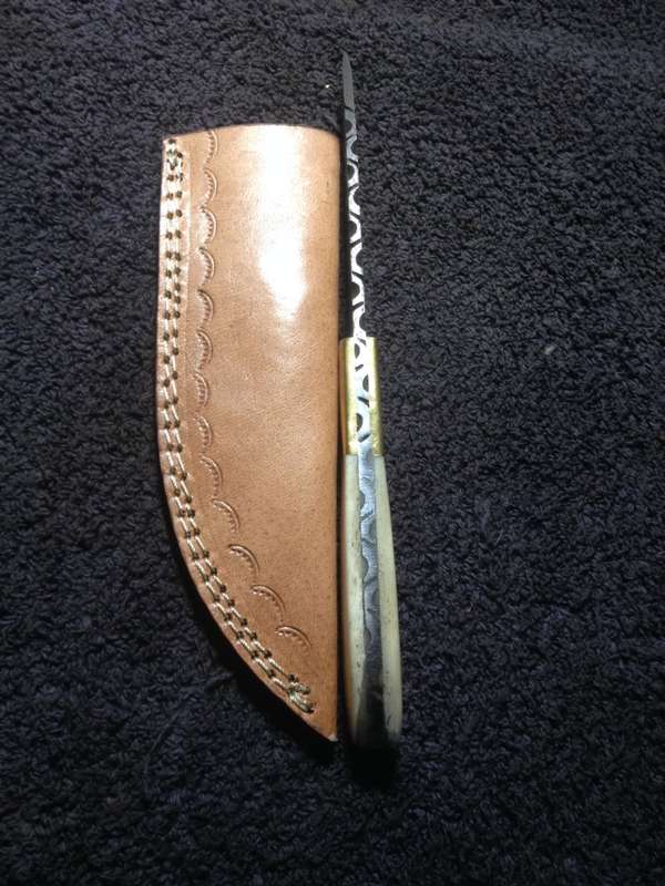 Hand Made Damascus Steel Knife