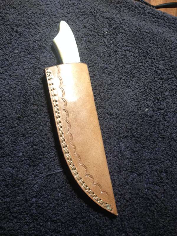 Hand Made Damascus Steel Knife
