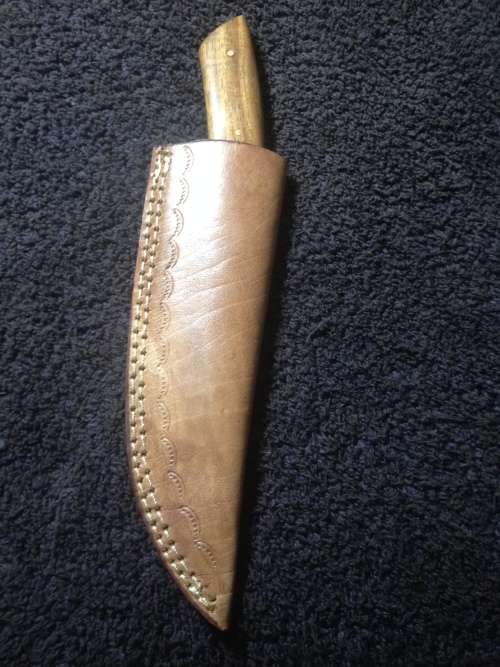 Hand Made Damascus Steel Hunting Knife