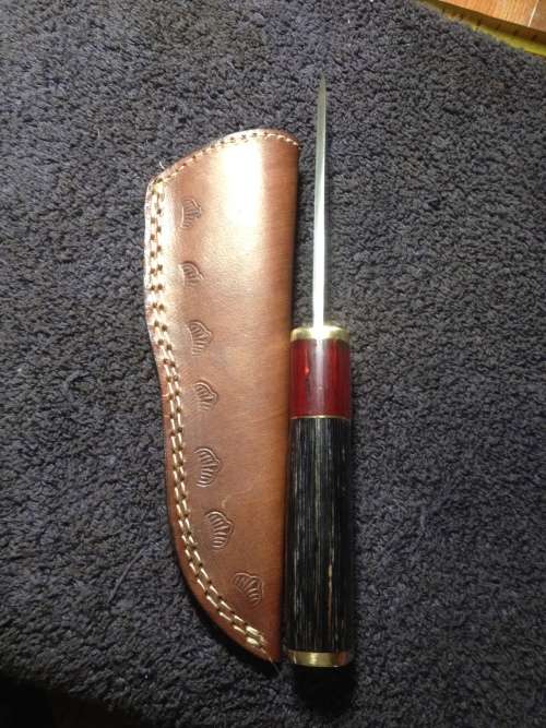 Hand Made Damascus Steel Knife