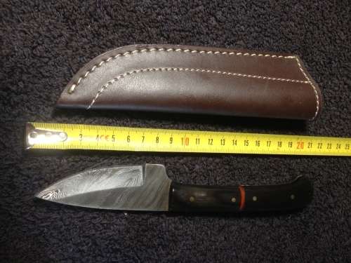 Hand Made Damascus Steel Skinning Knife