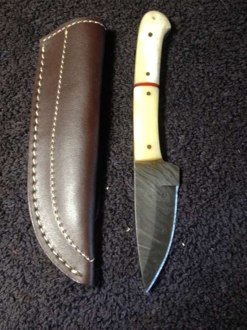 Hand Made Damascus Steel Skinning Knife